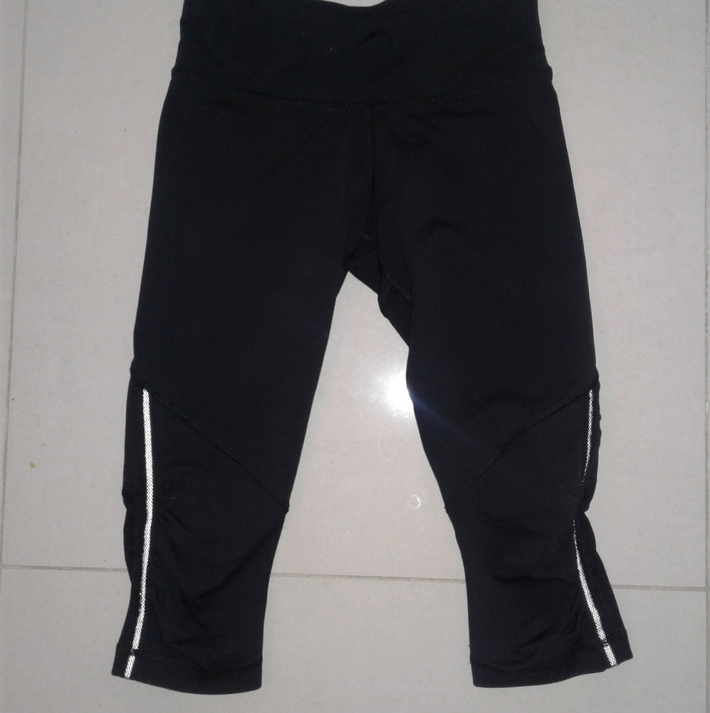 Lululemon Run For Your Life Crop Capri Leggings 6
